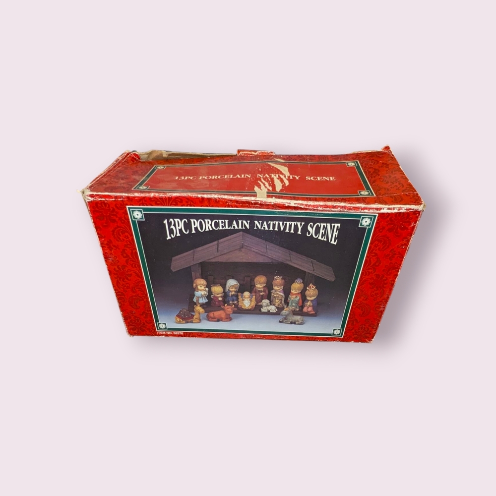 SOLD. 13pc Holiday Gatherings Porcelain Nativity Manger Scene - Picture 4 of 7